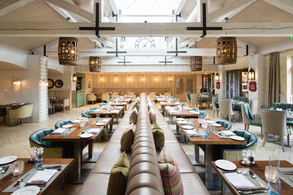 The Belfry Hotel & Resort Sutton Coldfield Ristorante foto